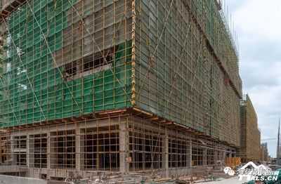 海安奥体新城配套升级 幼儿园与步行街内外墙粉刷工程稳步推进